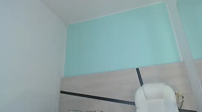 Snapshot of violeta_leon chatting on 01-18-25, 11:11 violeta leon online show from 01-18-25, 11:11