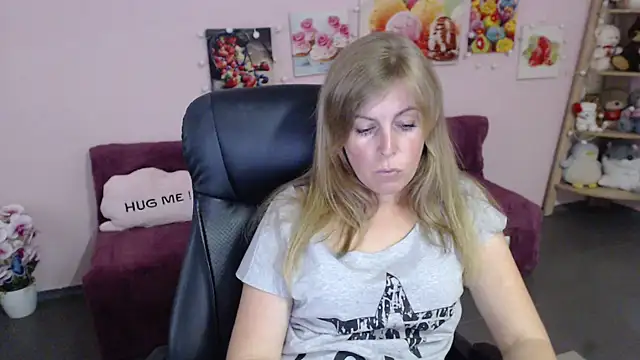 Hot Milady online show from 07-02-26, 07:36