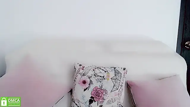 Snapshot of mariana_katto chatting on 01-15-25, 08:26 mariana katto online show from 01-15-25, 08:26