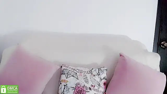 Snapshot of mariana_katto chatting on 01-21-25, 05:41 mariana katto online show from 01-21-25, 05:41