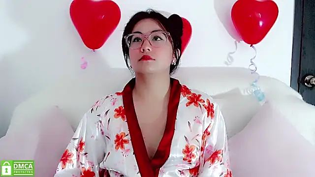 Snapshot of mariana_katto chatting on 02-14-25, 07:02 mariana katto online show from 02-14-25, 07:02