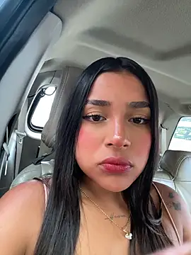 Snapshot of Mariangel_11 chatting on 06-29-26, 02:50 Mariangel 11 online show from 06-29-26, 02:50