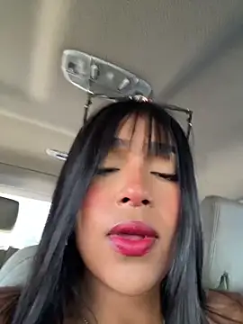 Snapshot of Mariangel_11 chatting on 07-02-26, 02:12 Mariangel 11 online show from 07-02-26, 02:12