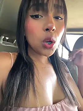Snapshot of Mariangel_11 chatting on 07-15-26, 02:00 Mariangel 11 online show from 07-15-26, 02:00