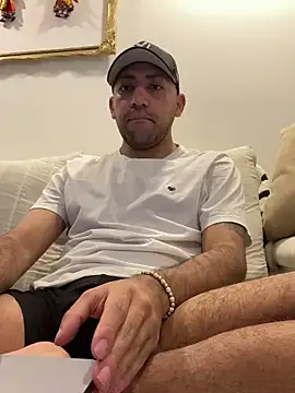 JuanZapata33 online show from 02-06-25, 11:04