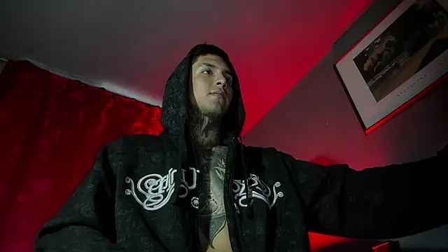 Travistanner 28 online show from 03-10-26, 05:07