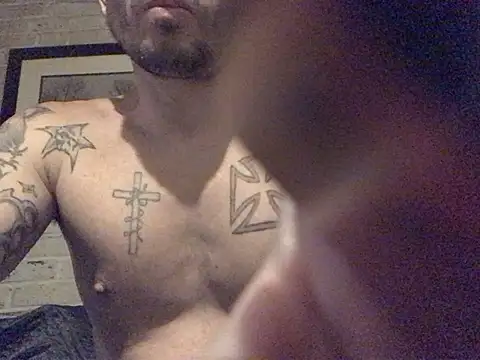 Snapshot of Gman143187 chatting on 12-19-24, 10:45 Gman143187 online show from 12-19-24, 10:45