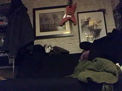 Snapshot of Gman143187 chatting on 12-22-24, 05:23 Gman143187 online show from 12-22-24, 05:23