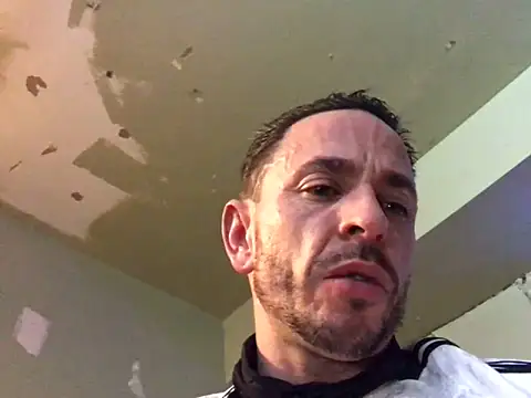 Snapshot of Gman143187 chatting on 12-23-24, 12:19 Gman143187 online show from 12-23-24, 12:19