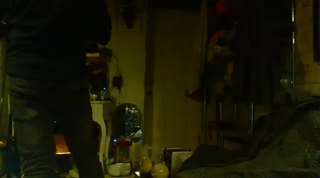 Snapshot of Gman143187 chatting on 01-02-25, 01:17 Gman143187 online show from 01-02-25, 01:17