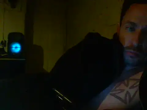 Snapshot of Gman143187 chatting on 01-27-25, 08:29 Gman143187 online show from 01-27-25, 08:29