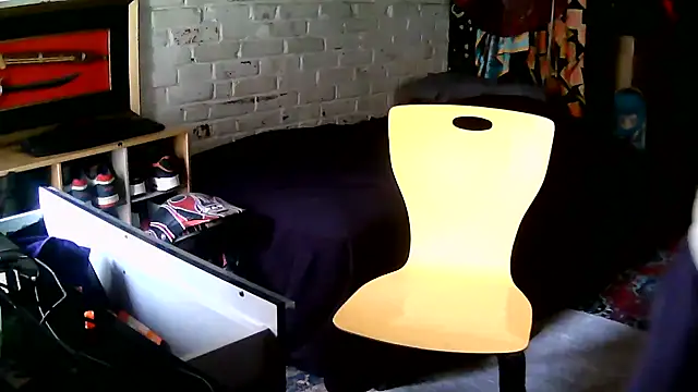 Snapshot of Gman143187 chatting on 03-12-25, 06:22 Gman143187 online show from 03-12-25, 06:22