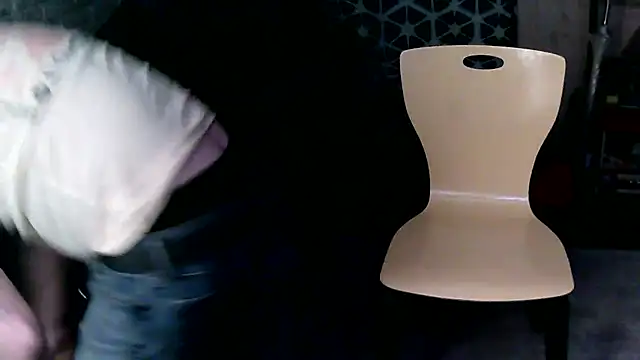 Snapshot of Gman143187 chatting on 03-17-25, 08:09 Gman143187 online show from 03-17-25, 08:09