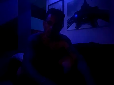 Snapshot of Gman143187 chatting on 09-27-25, 03:44 Gman143187 online show from 09-27-25, 03:44