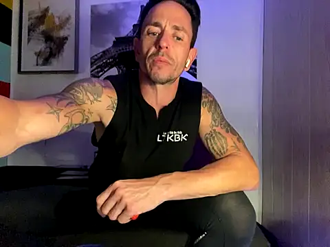 Snapshot of Gman143187 chatting on 10-02-25, 02:07 Gman143187 online show from 10-02-25, 02:07