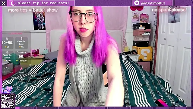 Snapshot of v3n0mb1t3z chatting on 02-23-25, 12:19 v3n0mb1t3z online show from 02-23-25, 12:19