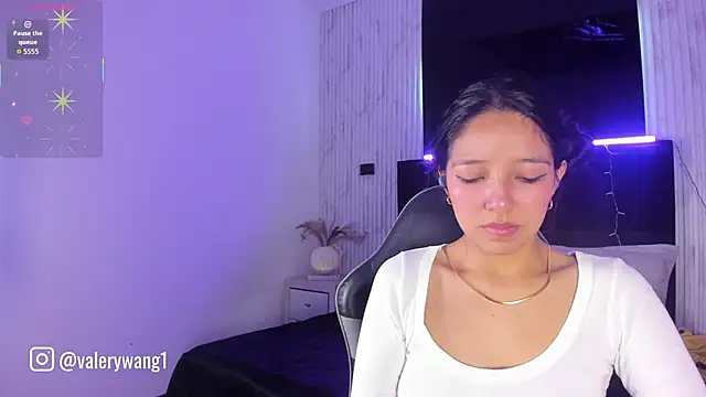 Valery wang online show from 09-17-25, 11:56