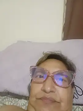 florecita69 online show from 06-18-26, 04:35