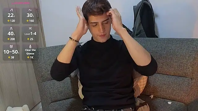 zackary 0 online show from 12-15-24, 01:57