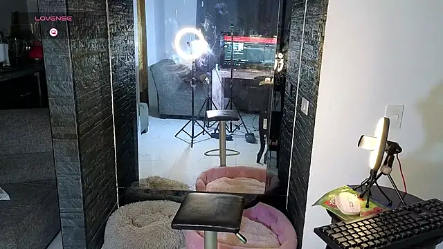 zackary 0 online show from 10-17-25, 01:09