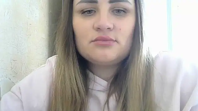 Snapshot of Honeydew-Waves chatting on 04-23-26, 02:19 Honeydew-Waves online show from 04-23-26, 02:19