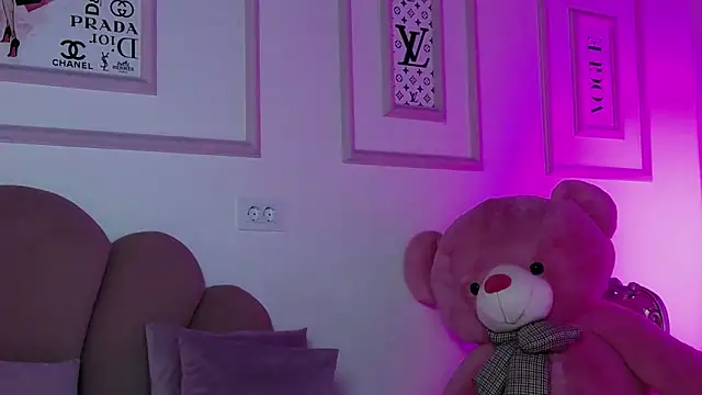 Abby  White online show from 10-12-25, 04:06