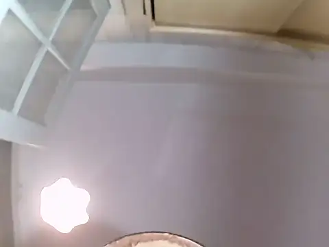 Snapshot of culalimer chatting on 04-05-26, 05:32 culalimer online show from 04-05-26, 05:32