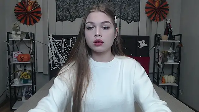 LaraPika online show from 10-21-25, 05:08