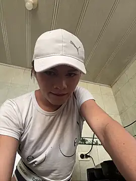 Snapshot of giuliana_andrade chatting on 12-12-24, 04:32 giuliana andrade online show from 12-12-24, 04:32