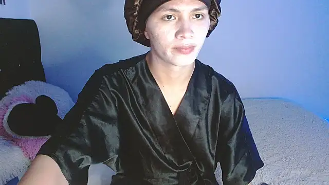 Snapshot of giuliana_andrade chatting on 10-08-25, 12:08 giuliana andrade online show from 10-08-25, 12:08