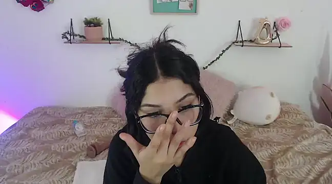 AmberJeong online show from 01-02-25, 10:44