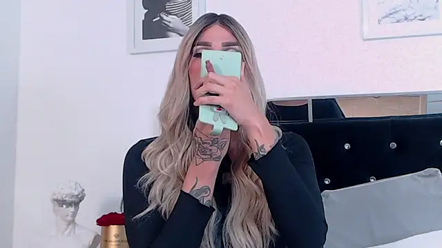 Snapshot of ZikaruRichie chatting on 12-19-24, 11:07 ZikaruRichie online show from 12-19-24, 11:07