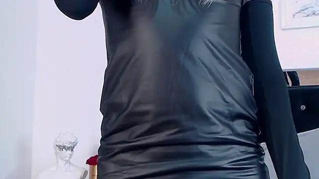 Snapshot of ZikaruRichie chatting on 01-09-25, 10:20 ZikaruRichie online show from 01-09-25, 10:20