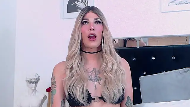 Snapshot of ZikaruRichie chatting on 01-25-25, 11:23 ZikaruRichie online show from 01-25-25, 11:23