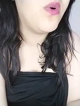 Snapshot of Tota_Khan chatting on 04-10-26, 11:31 Tota Khan online show from 04-10-26, 11:31