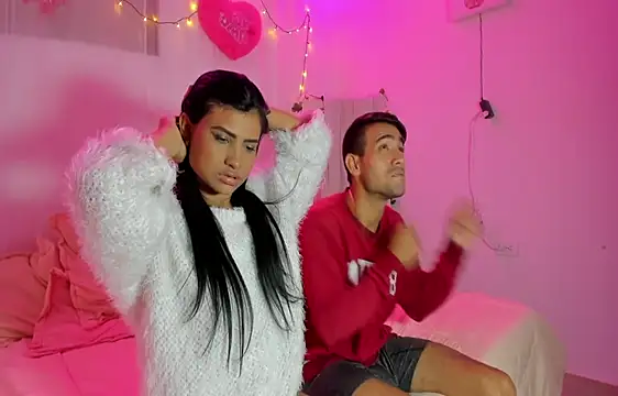 Snapshot of catalina_and_roger chatting on 02-15-25, 04:03 catalina and roger online show from 02-15-25, 04:03