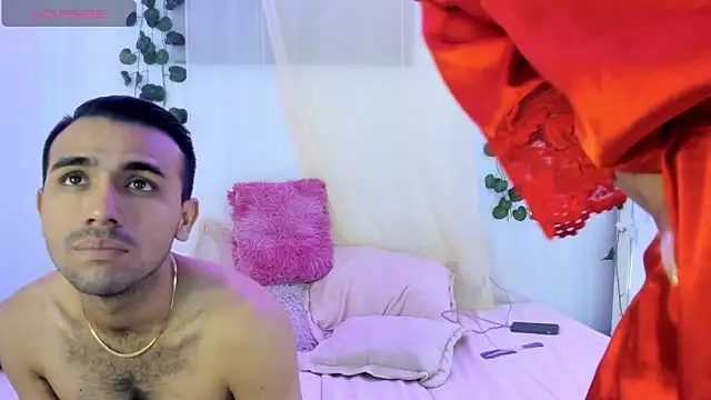 Snapshot of catalina_and_roger chatting on 10-14-25, 11:49 catalina and roger online show from 10-14-25, 11:49