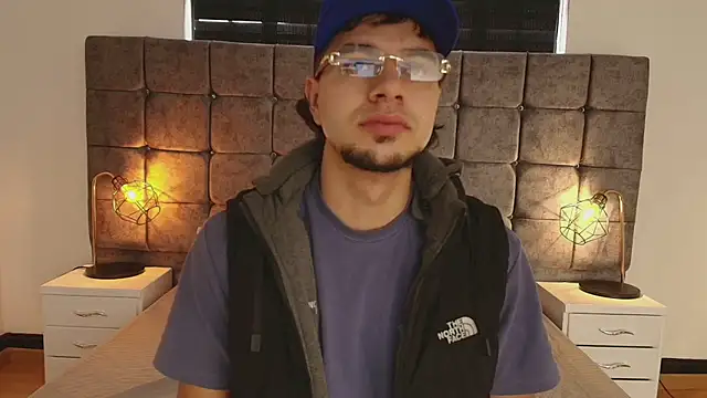 Amadeo Wild online show from 03-05-25, 01:28