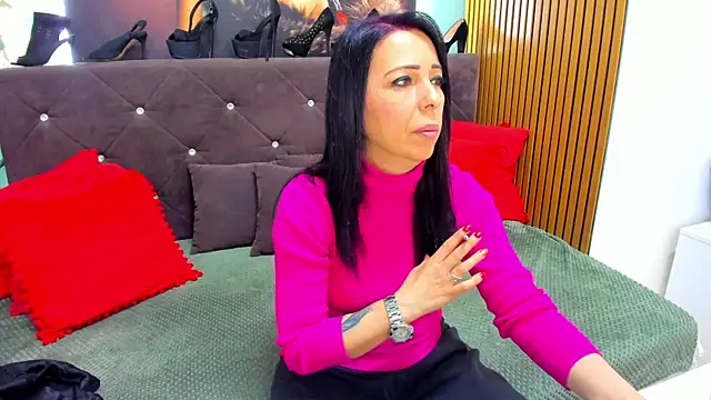 LauraSin online show from 04-02-26, 05:54