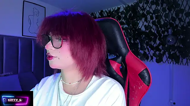 Kitty Gang online show from 10-02-25, 02:29