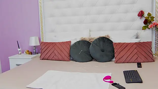 Lenna Paul online show from 03-03-25, 05:31