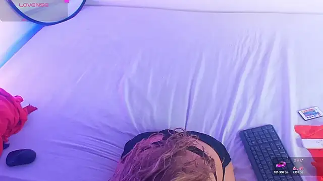 emma collson online show from 02-11-26, 08:36