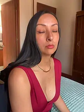 yaralyminjo2 online show from 12-31-24, 04:35