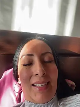 yaralyminjo2 online show from 01-21-25, 09:57