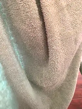 Snapshot of Mingtian4117 chatting on 11-24-25, 02:06 Mingtian4117 online show from 11-24-25, 02:06