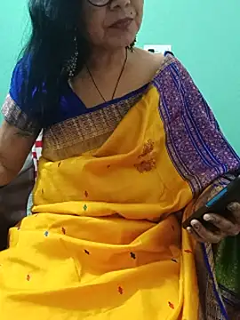 Snapshot of Saroj-Shah chatting on 05-11-26, 04:04 Saroj-Shah online show from 05-11-26, 04:04