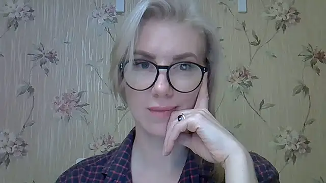 Snapshot of Pabonya91 chatting on 02-09-25, 10:54 Pabonya91 online show from 02-09-25, 10:54