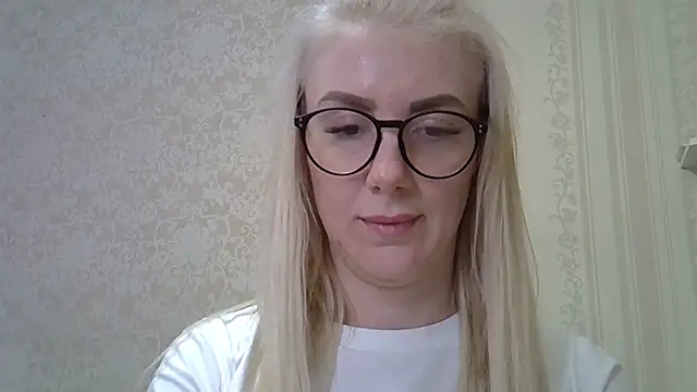 Snapshot of Pabonya91 chatting on 02-11-25, 11:21 Pabonya91 online show from 02-11-25, 11:21