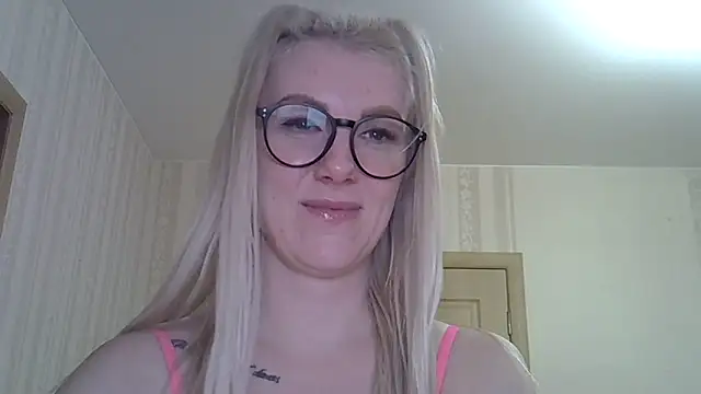 Snapshot of Pabonya91 chatting on 02-21-25, 03:43 Pabonya91 online show from 02-21-25, 03:43