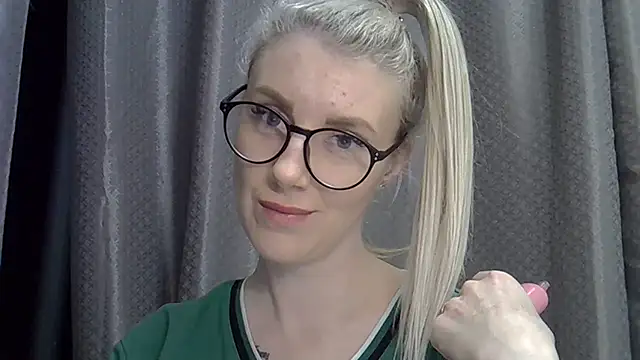 Snapshot of Pabonya91 chatting on 03-15-25, 07:27 Pabonya91 online show from 03-15-25, 07:27